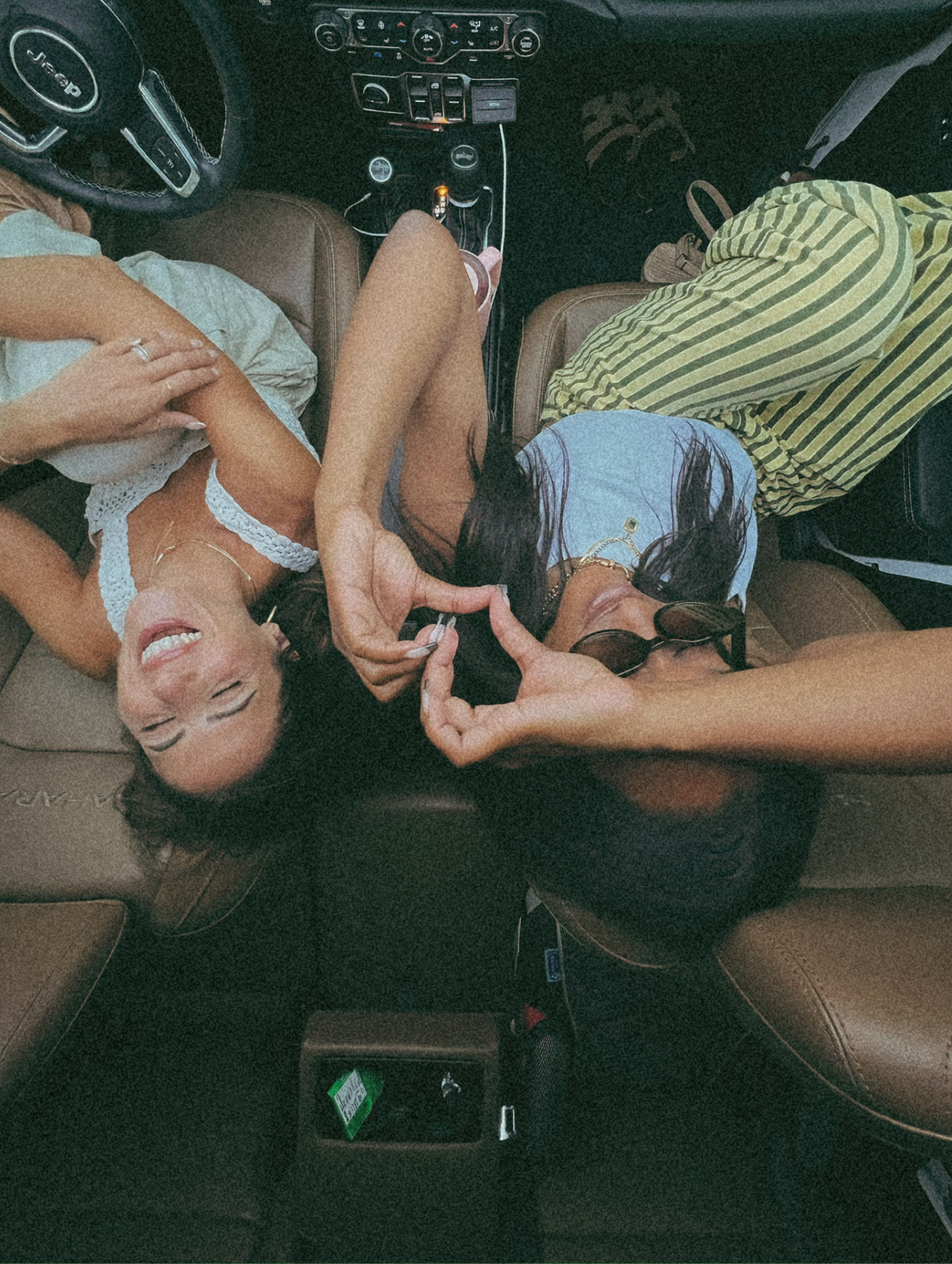 6 Signs You've Outgrown A Lifelong Friendship