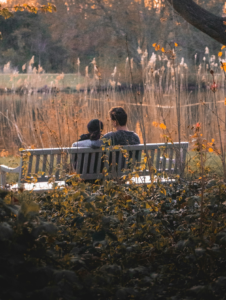 5 signs you're trying to force a relationship